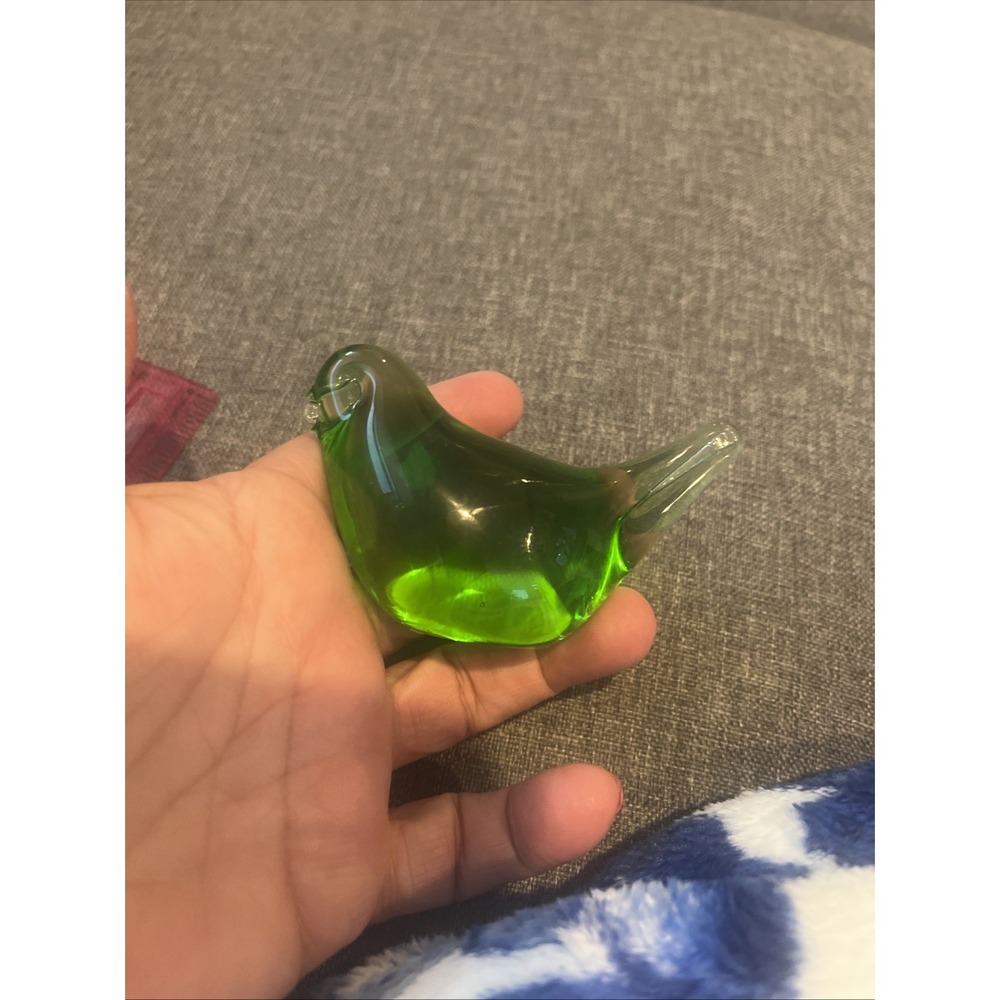 Vintage Hand Blown Dark Green Art Glass Bird Figurine Paperweight Norfolk